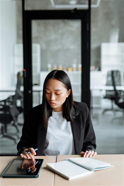 Does Posture Matter? The Truth About Posture and Pain